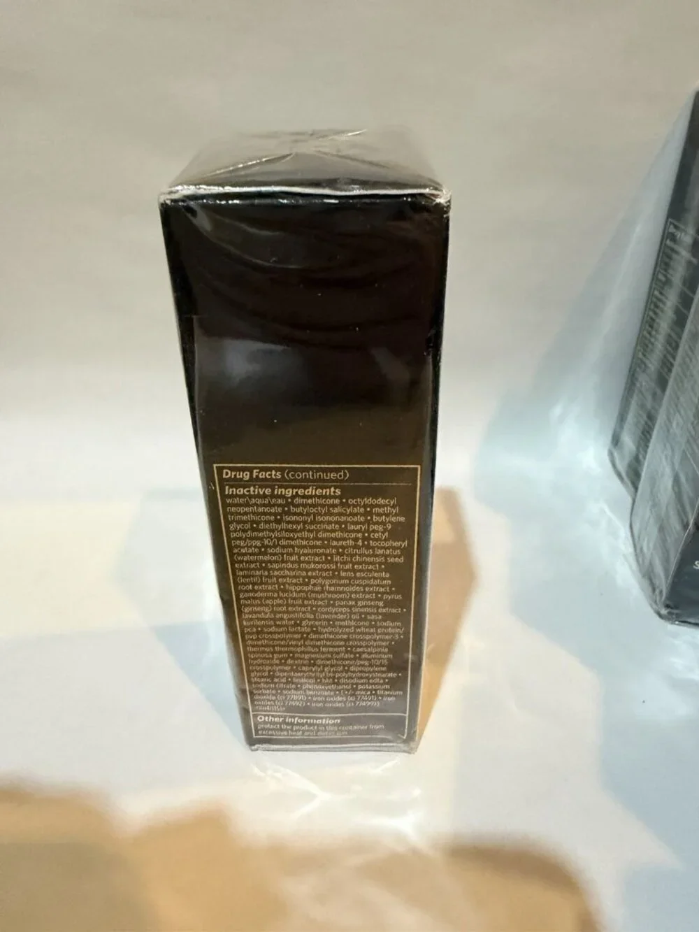 Bobbi Brown spf40 honey
